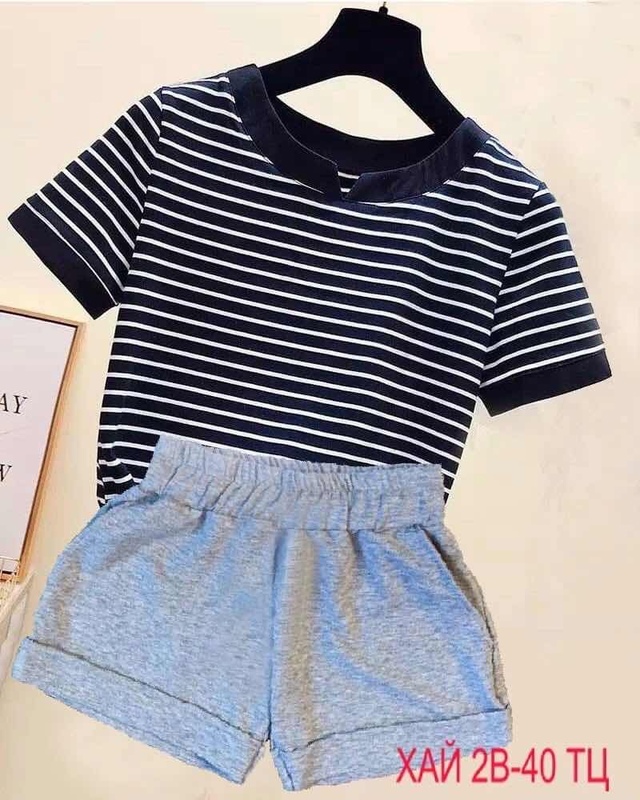 Спортивный костюм 22946954