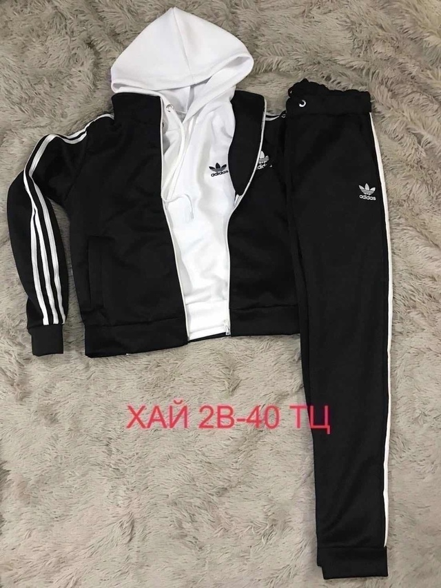 Спортивный костюм 22946165