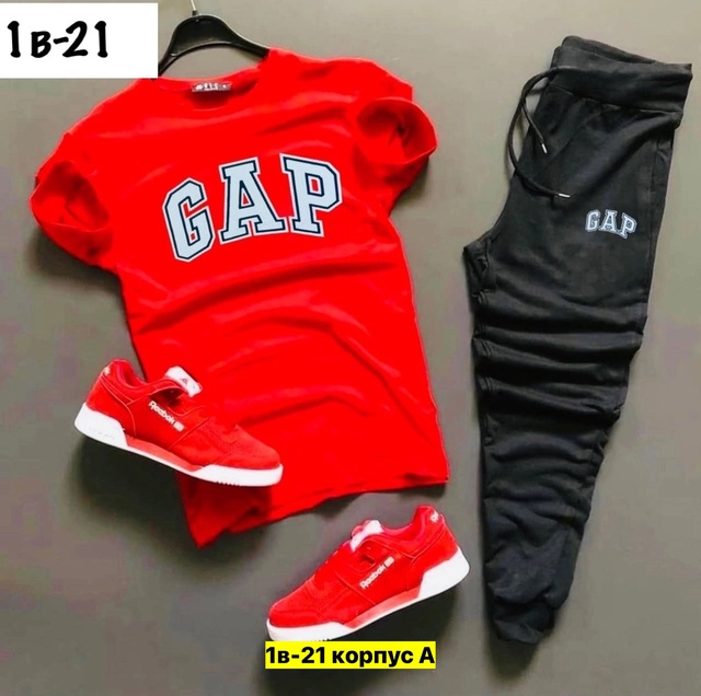 Спортивный костюм 22949541