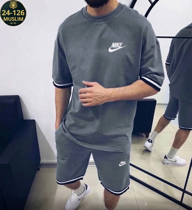 Спортивный костюм 22948673