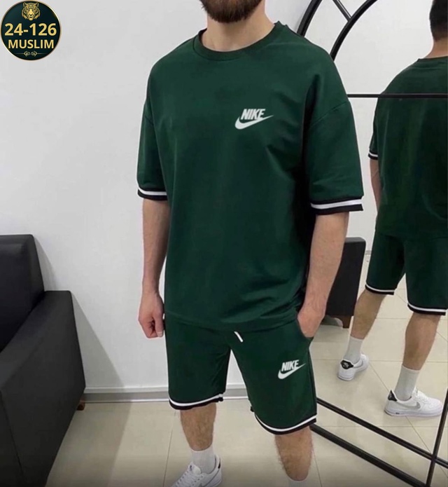 Спортивный костюм 22948673