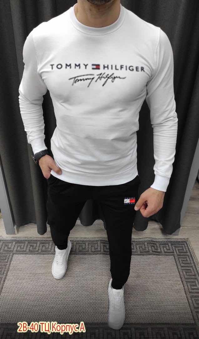 Спортивный костюм 22948502