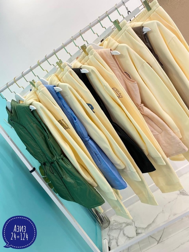 Спортивный костюм 22951978