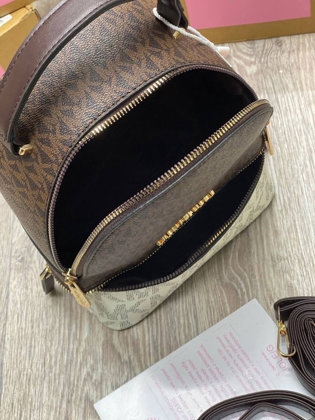 Рюкзак 22953639