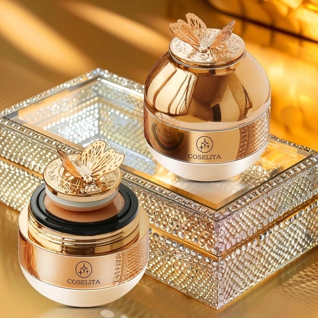 Рассыпчатая пудра и кушон 22959888