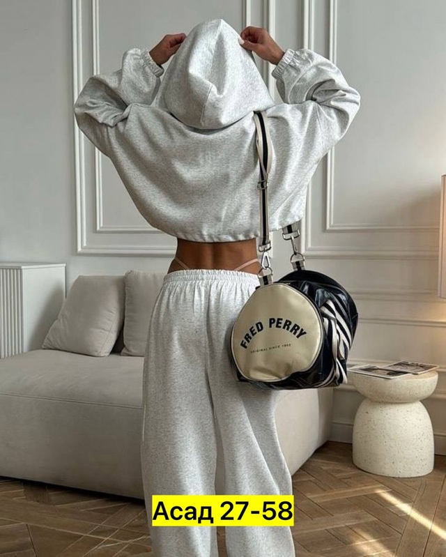 Спортивный костюм 22963961