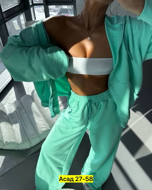 Спортивный костюм 22965781