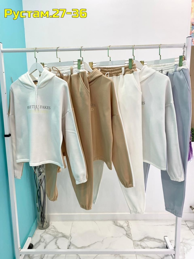 Спортивный костюм 22965940