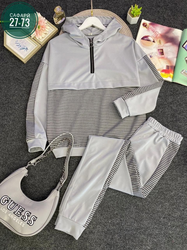 Спортивный костюм 22966051