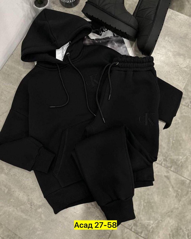 Спортивный костюм 22967906