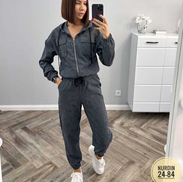 Спортивный костюм 22971995