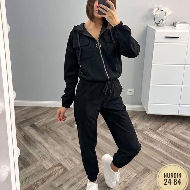 Спортивный костюм 22971995