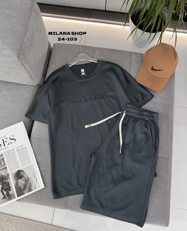 Спортивный костюм 22973272