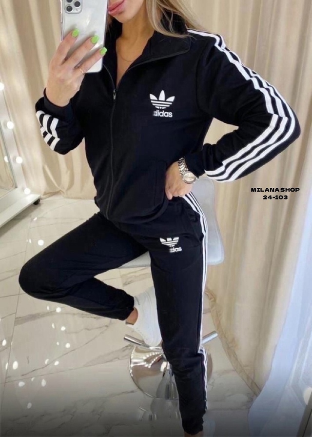 Спортивный костюм 22975526