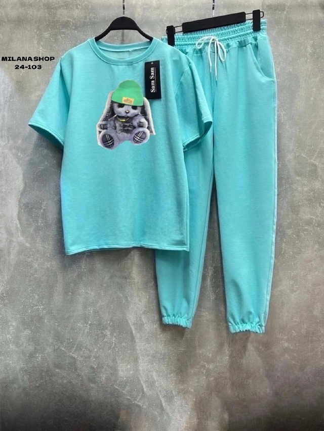 Спортивный костюм 22976445