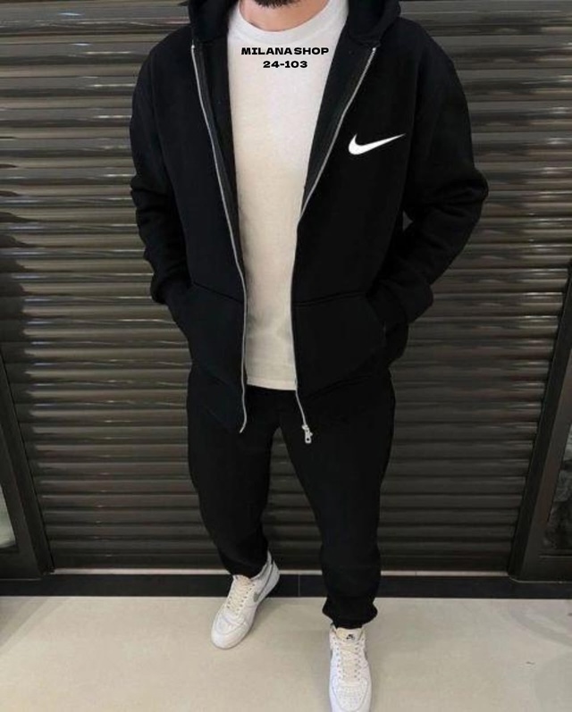 Спортивный костюм 22979611