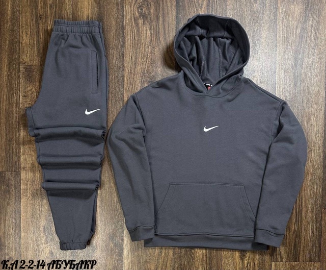 Спортивный костюм 22979962