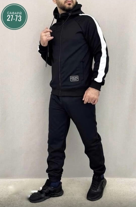 Спортивный костюм 22985274