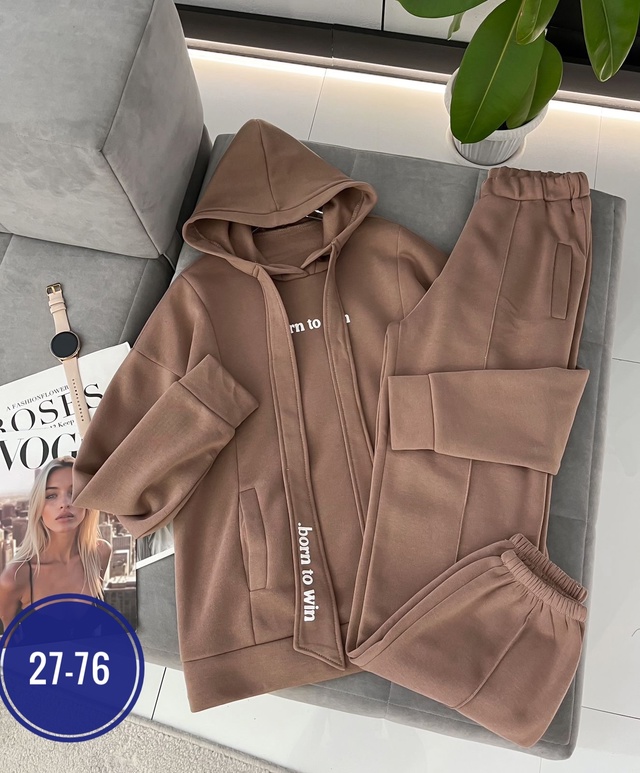 Спортивный костюм 22985828