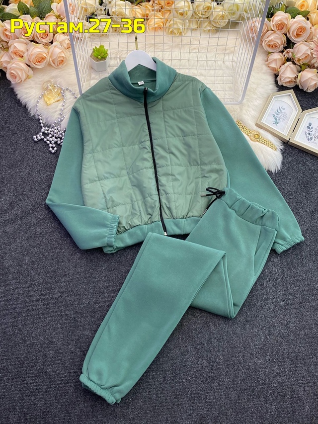 Спортивный костюм 22993933