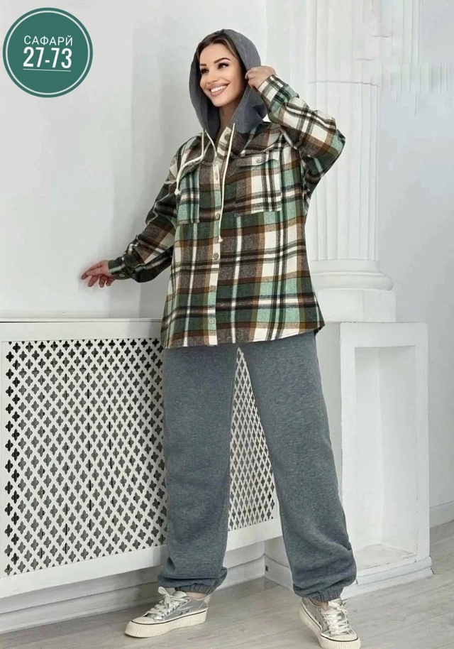 Спортивный костюм 22995584