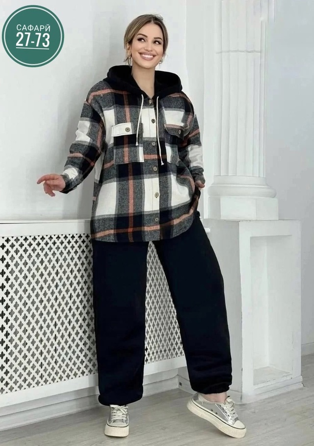 Спортивный костюм 22995584