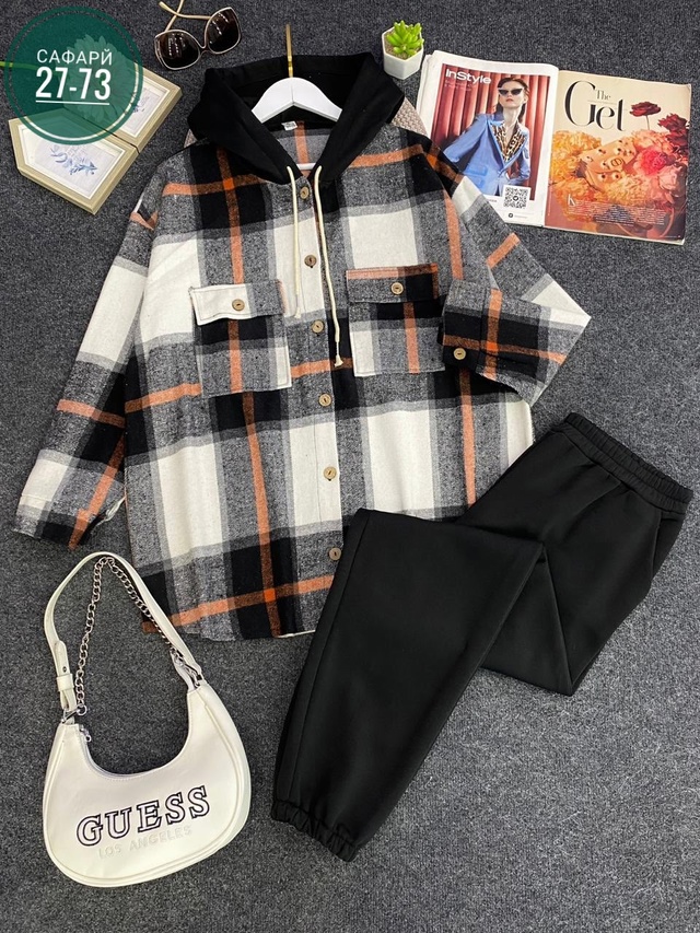 Спортивный костюм 22995584