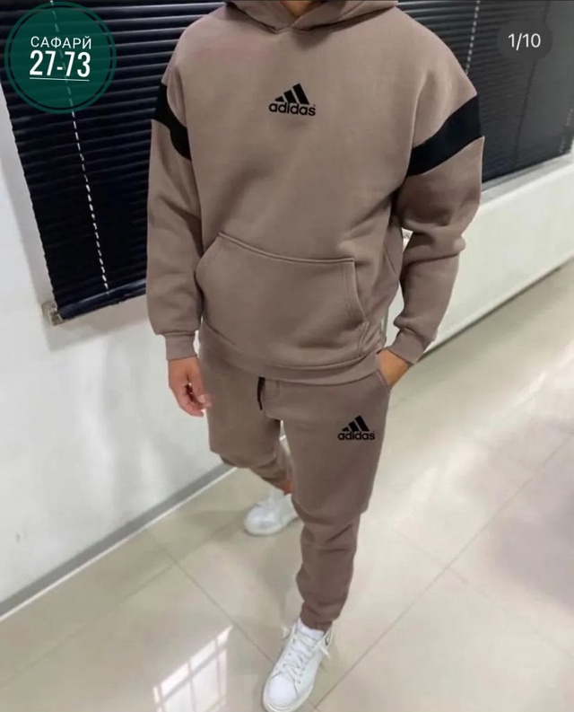 Спортивный костюм 22997227