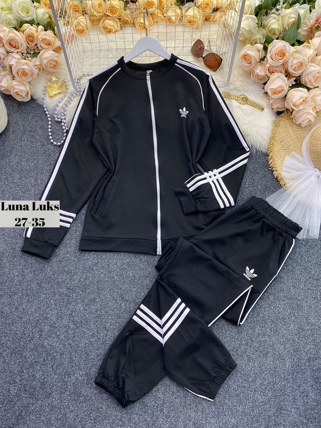 Спортивный костюм 22997513