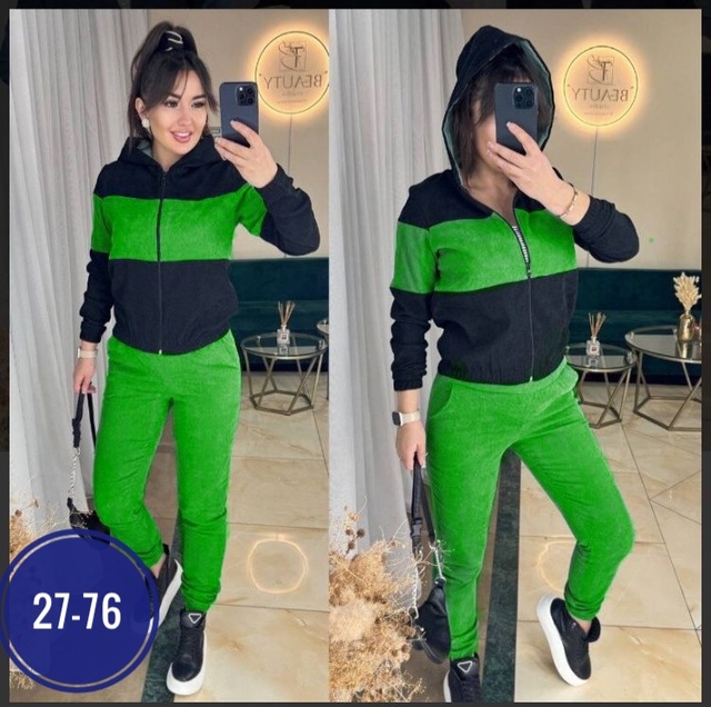 Спортивный костюм 22999611