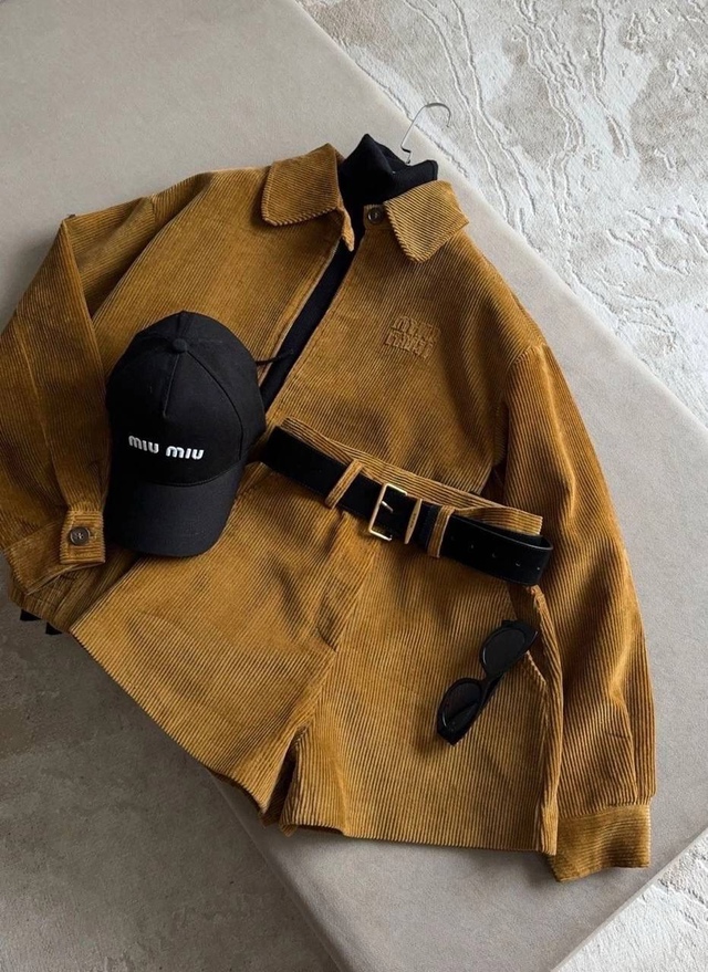 Костюм 23002562