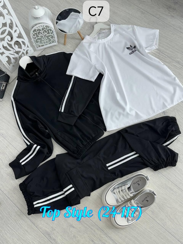 Спортивный костюм 23010710