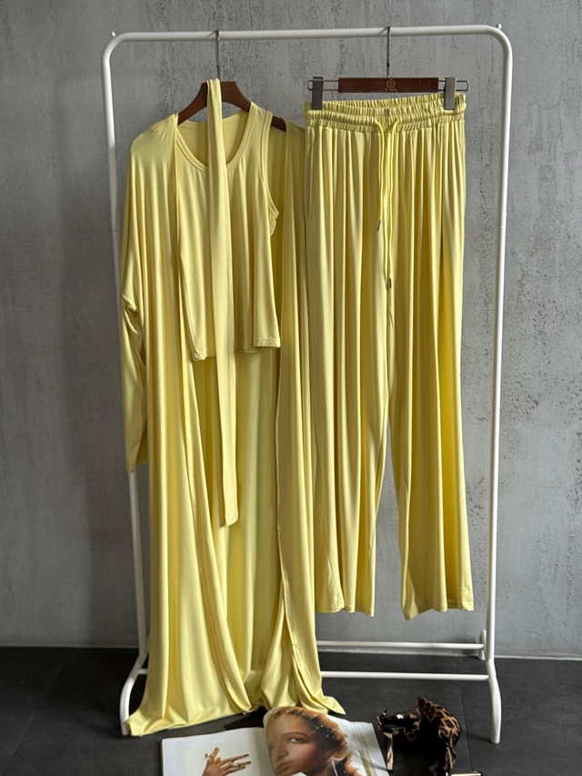 Костюм 23010751