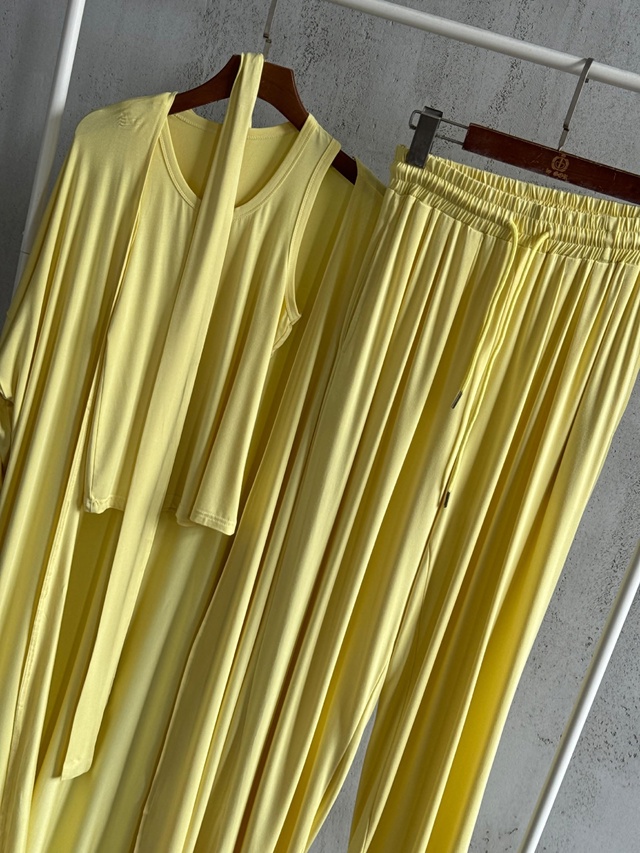 Костюм 23010751