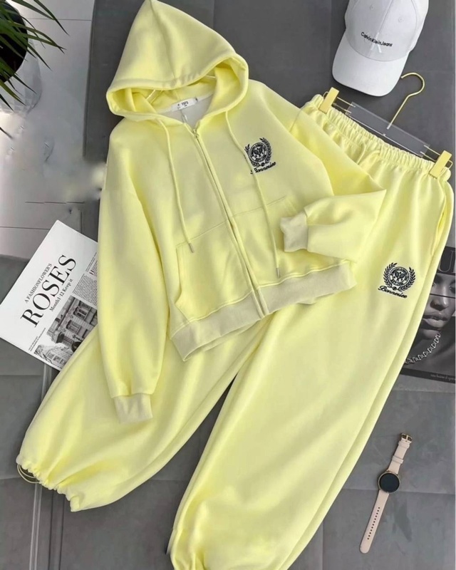 Костюм 23012420