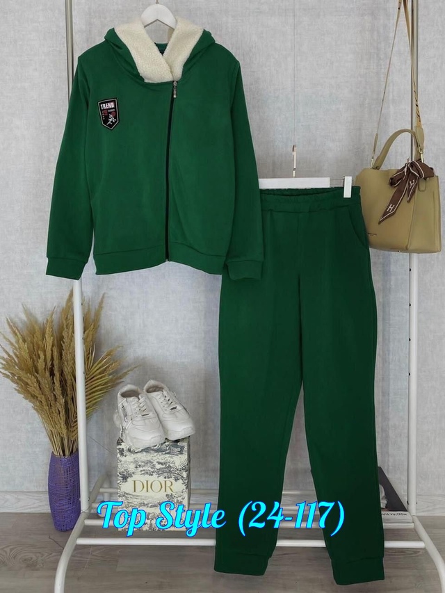 Спортивный костюм 23015969