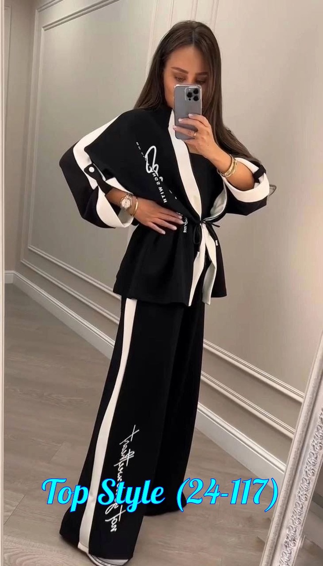 Спортивный костюм 23015092