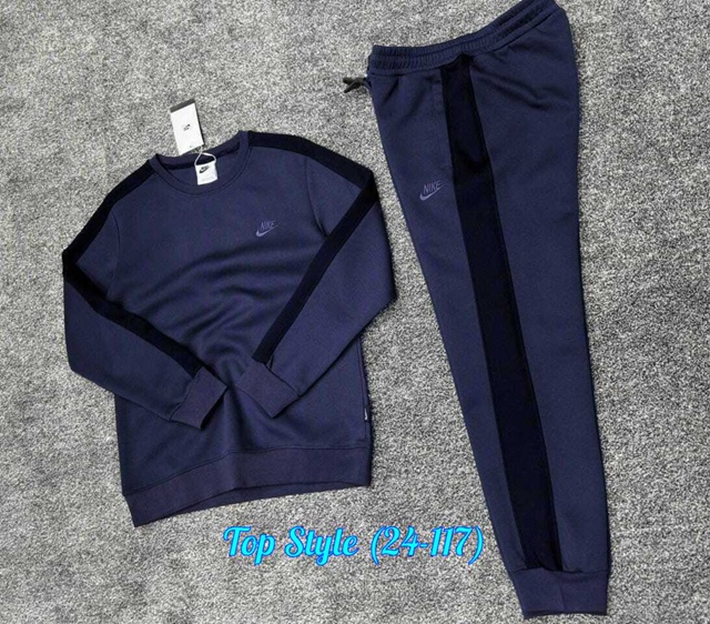 Спортивный костюм 23017479