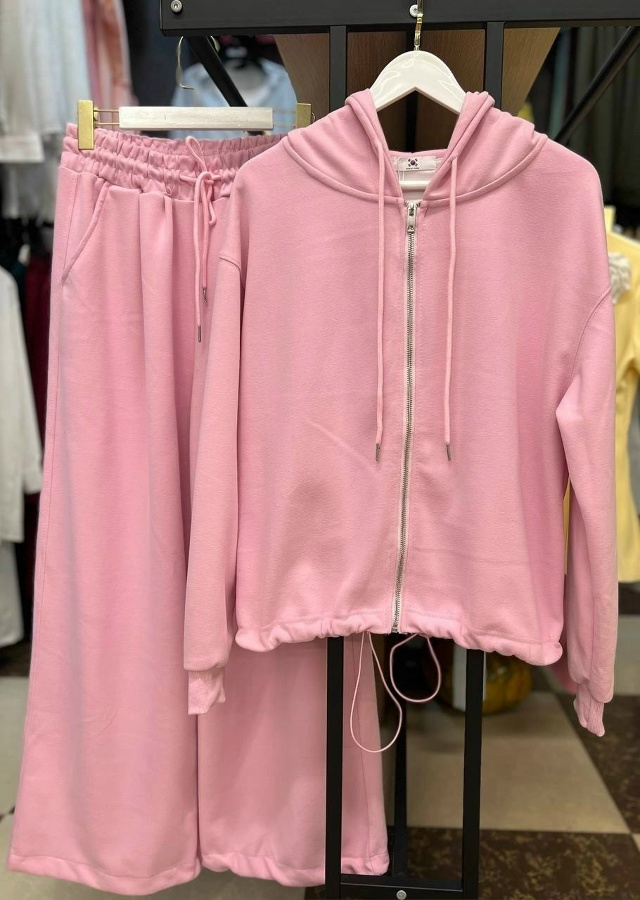 Спортивный костюм 23020859