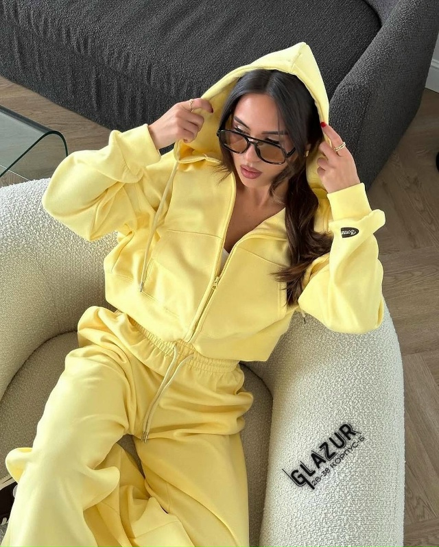 Спортивный костюм 23021938