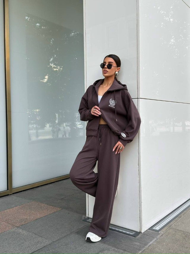 Спортивный костюм 23024068