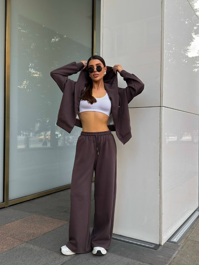 Спортивный костюм 23024068