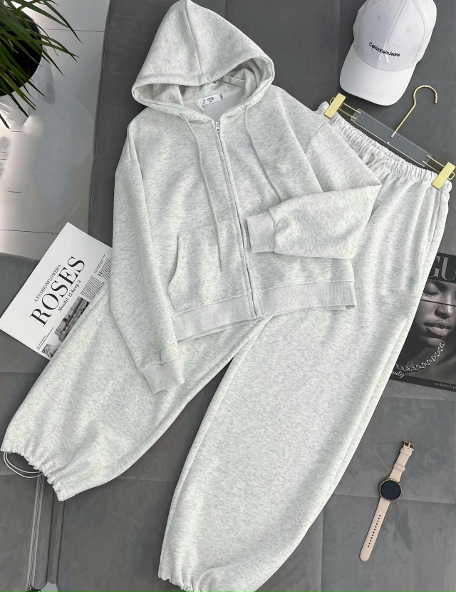 Спортивный костюм 23026861