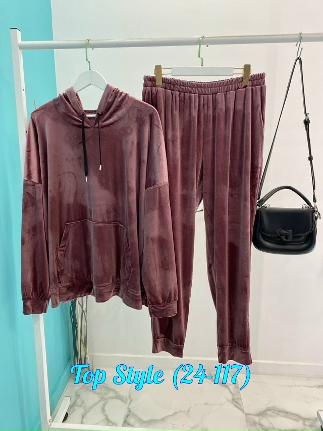 Спортивный костюм 23027627