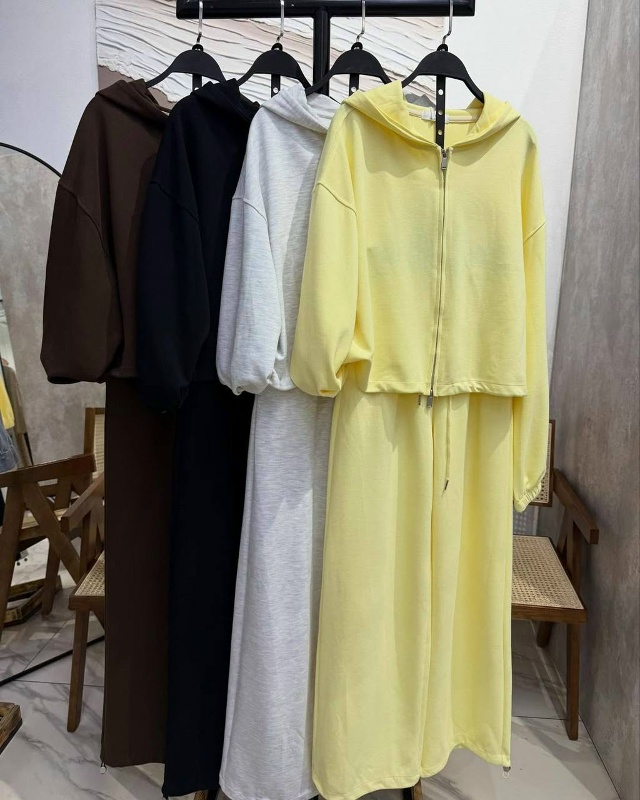 Спортивный костюм 23027115