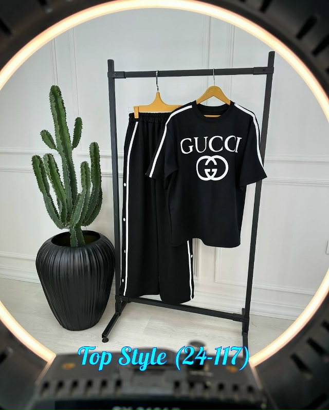 Спортивный костюм 23029196