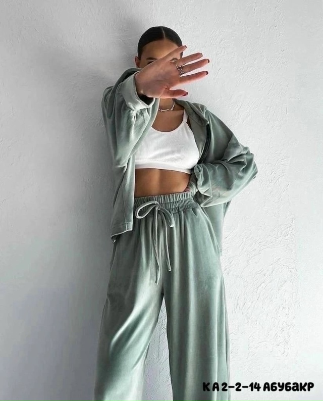 Спортивный костюм 23028374