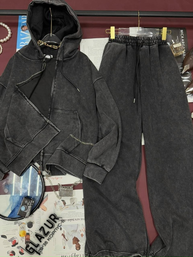 Костюм 23031229