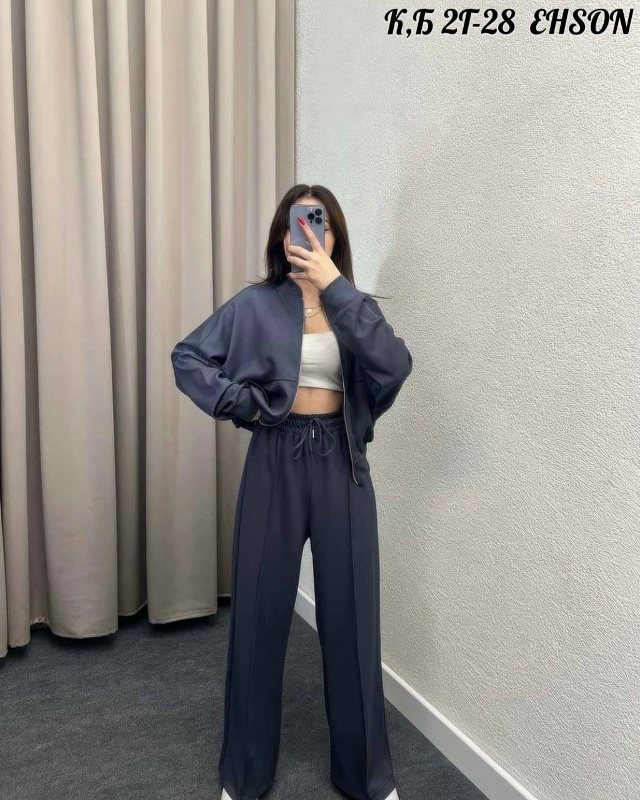 Спортивный костюм 23036593