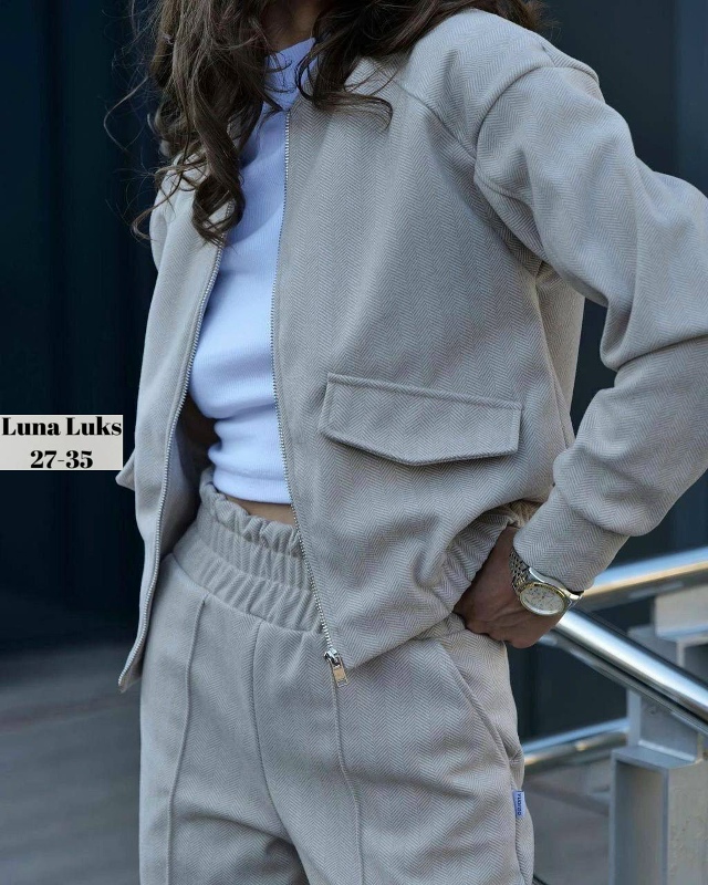 Костюм 23036476